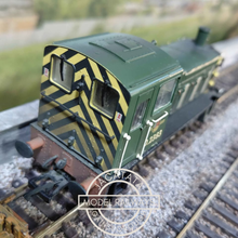 Load image into Gallery viewer, Bachmann - Branchline - 31-364 - Class 03 - Shunter - BR Green Livery With Wasp Stripes - No. D2383 - OO Gauge - Weathered - DCC Fitted
