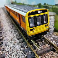 Load image into Gallery viewer, Dapol N Gauge Class 142  Locomotives Numbered 55542 &amp; 55592
