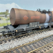 Load image into Gallery viewer, Dapol - 4F-027-019 I - CA - Silver Bullet -  Bogie Tank Wagon - Ermewa Livery - 33 87 7898 024 7 - Weathered - OO Gauge
