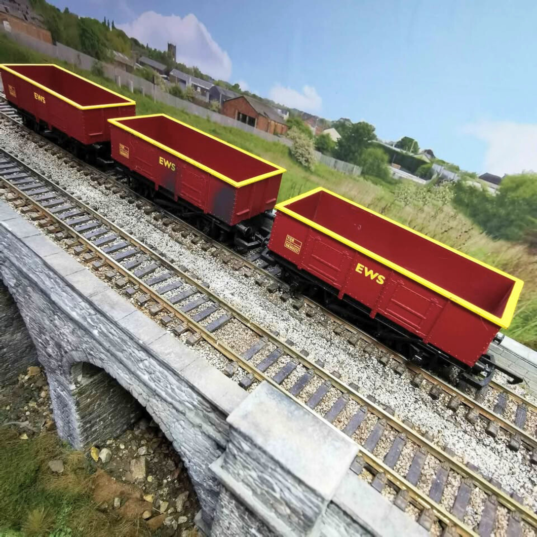 Set of 3 - Hornby YGB Wagons - EWB Livery - 00 Gauge