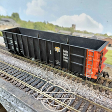 Load image into Gallery viewer, GSCX Ribbed High Side Gondola Cars - Rake of 5 - Consol - Quality Fuel for Electric Living - HO Gauge
