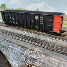 Load image into Gallery viewer, GSCX Ribbed High Side Gondola Cars - Rake of 5 - Consol - Quality Fuel for Electric Living - HO Gauge

