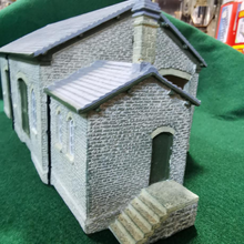 Load image into Gallery viewer, Hornby Skaledale Goods Shed 00 Gauge
