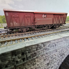 Load image into Gallery viewer, Hornby Weathered Ferry Vans - Hfs British Railways Livery - OO Gauge - Three Available

