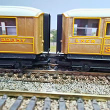 Load image into Gallery viewer, Set of 3 - Hornby - LNER - Teak Corridor Coaches - OO Gauge
