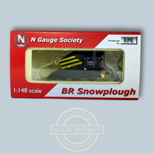 Load image into Gallery viewer, DAPOL - N Gauge Society - NGSR0425 - ZZA Snowplough - BR Black - ADB965197 - N Gauge
