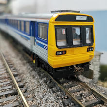Load image into Gallery viewer, Hornby 00 Gauge 142 PACER DMU (DCC)
