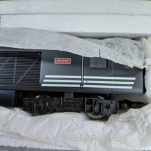 Load image into Gallery viewer, Hornby - R1023 - Virgin Trains 125 Set - Virgin High Speed Train - OO Gauge
