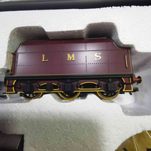 Load image into Gallery viewer, OO Gauge Hornby R1170 The Diamond Jubilee Train Set Limited Edition 4000 - DCC Ready
