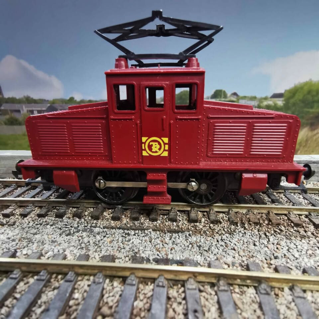 Tri-ang - R252/254 - Steeple Cab - Electric Locomotive - Maroon - 00 Gauge - Analogue