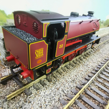 Load image into Gallery viewer, Hornby 00 Gauge R3466 J94 Class 0-6-0ST Locomotive &#39;United Steel Company&#39; No.22
