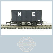 Load image into Gallery viewer, Hornby - R6422 - 12 Ton - Closed Van - NE Dark Grey - 2606 - OO Gauge
