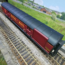 Load image into Gallery viewer, Hornby - Royal Mail Coach - Maroon Livery - OO Gauge
