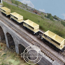 Load image into Gallery viewer, Hornby - Double Bay - PGA Tarmac Hopper Wagon  - Tarmac Livery - OO Gauge
