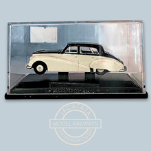 Load image into Gallery viewer, Armstrong Siddeley Star Sapphire - Black and Ivory  Reg. No. URD 153- 1:76 Scale Model
