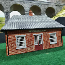 Load image into Gallery viewer, Hornby Hobbies Ltd - 2010 - Waiting Room - OO Gauge
