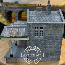 Load image into Gallery viewer, Metcalfe - PO320 - Mainline Station/Booking Hall - Ready Made - OO/HO Gauge

